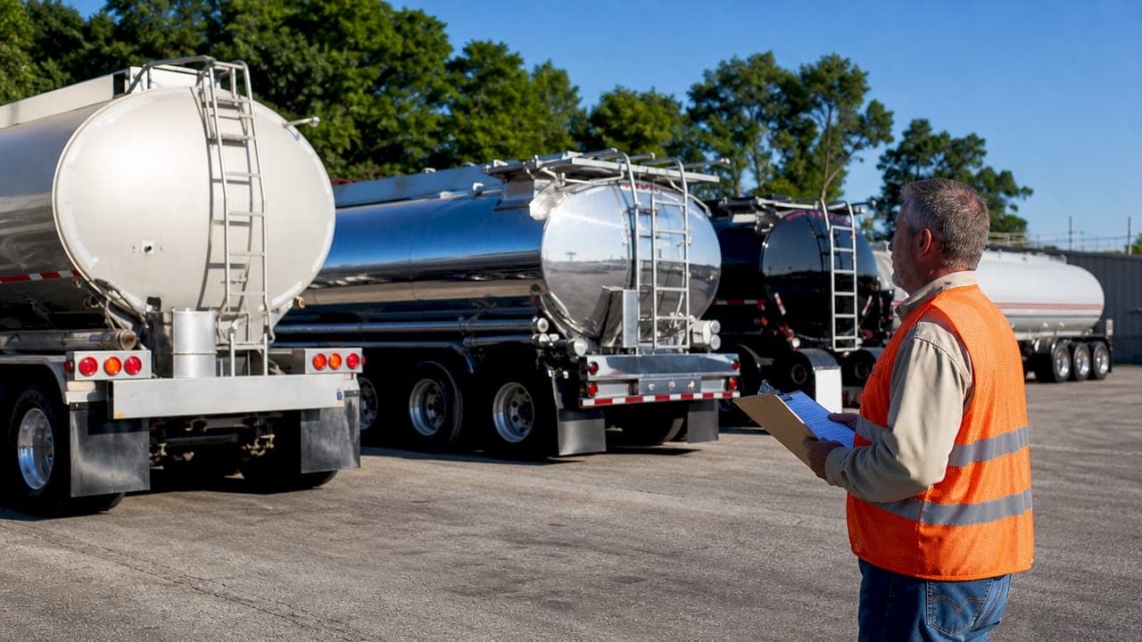 Types of Tanker Trucks: A Fleet Operator's Guide