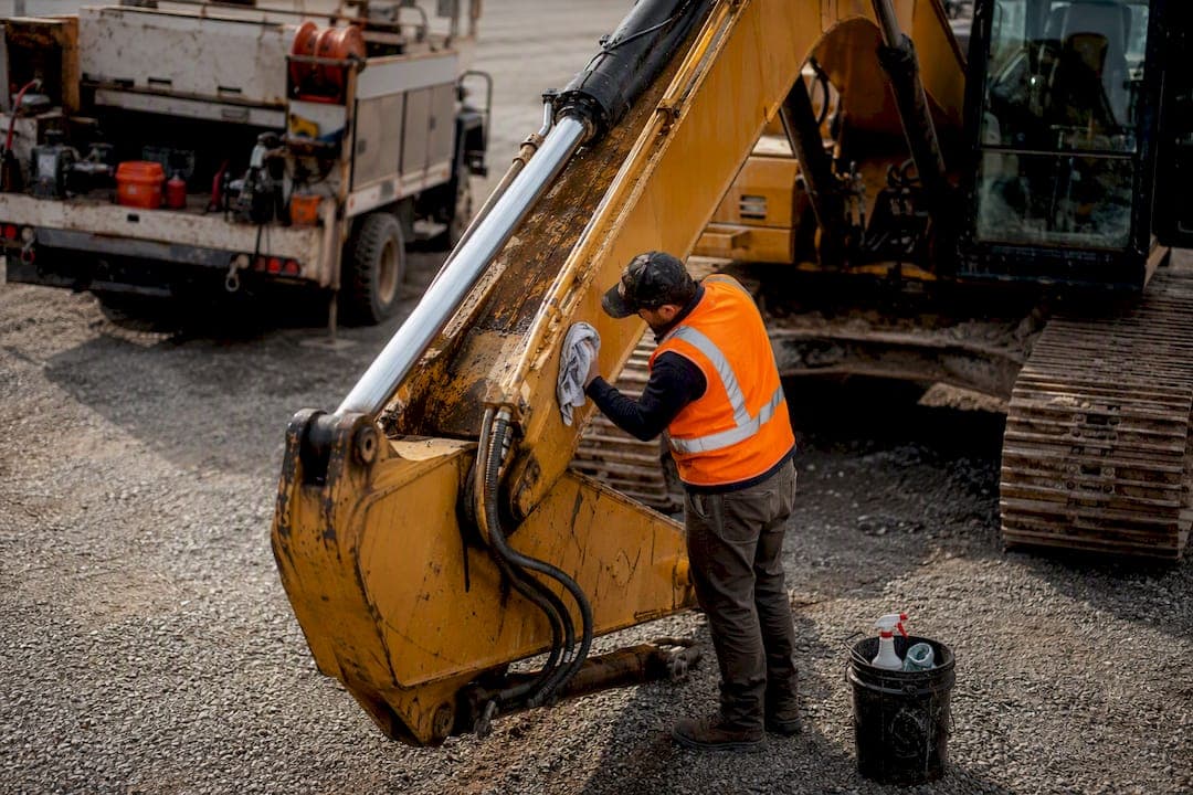 Sell Heavy Equipment Fast Without Leaving Money on the Table